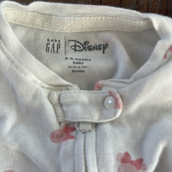 GAP Disney baby - lot of 2 footie pajamas - one Disney print Minnie, one floral - Picture 2 of 4